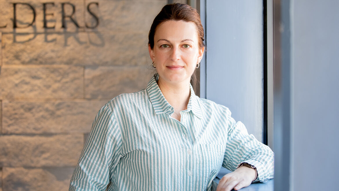 Sweenor Builders - Julie Agostinucci